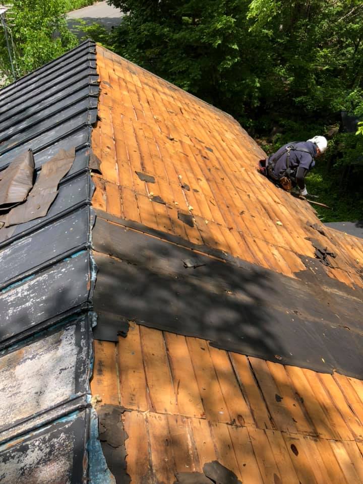 屋根工事（中）１